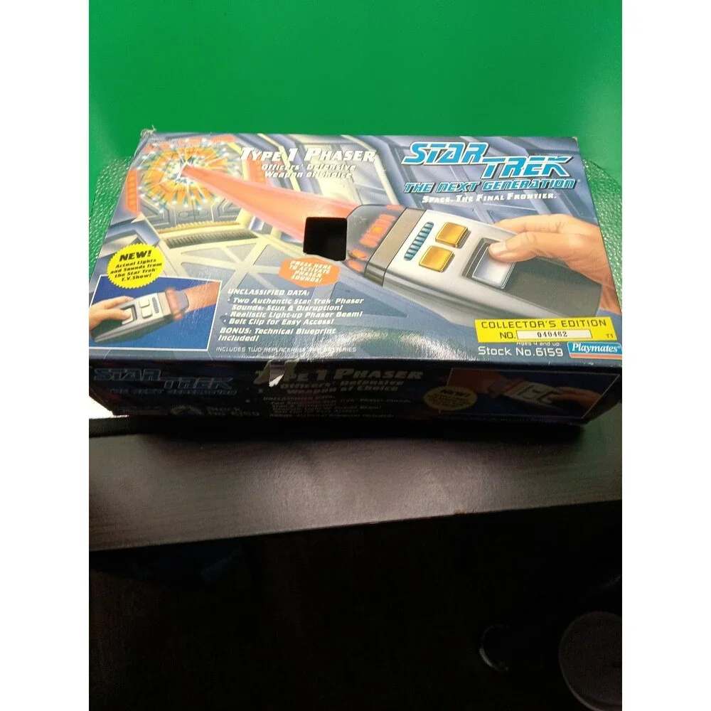 Playmates Star Trek The Next Generation Type 1 Phaser Collector's Edition 1994